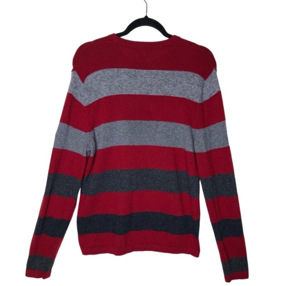 BANANA REPUBLIC LUXURY CASHMERE BLEND Gray/ Red Stripe Sweater Size: Medium - Picture 2 of 10